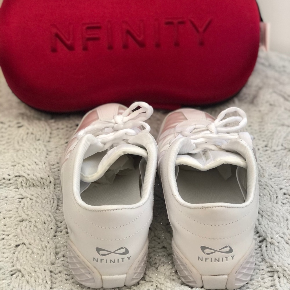 Nfinity Evolution Cheer Shoe with Case. Brand new.